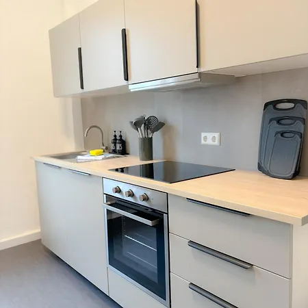 Helles City Apartment Fuer Familien & Gruppen Neu-Ulm Exterior photo